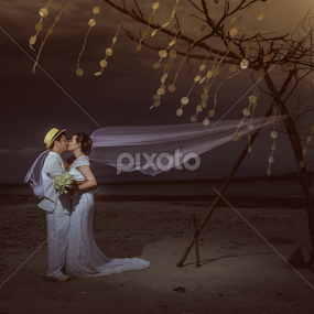 by Jessie Lebante - Wedding Bride & Groom