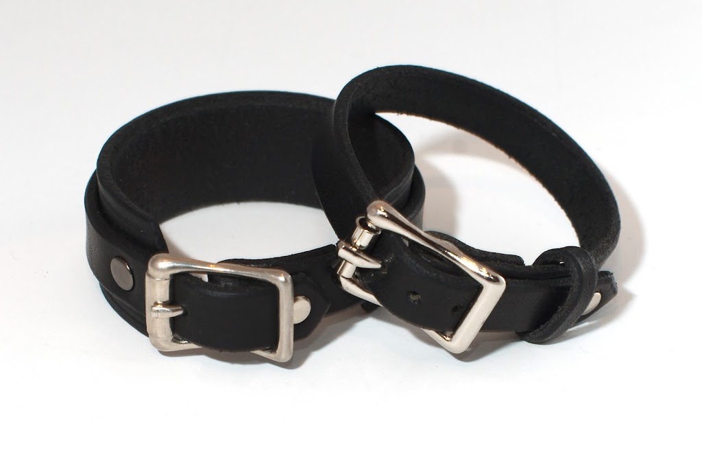 MM and SAS' bracelets