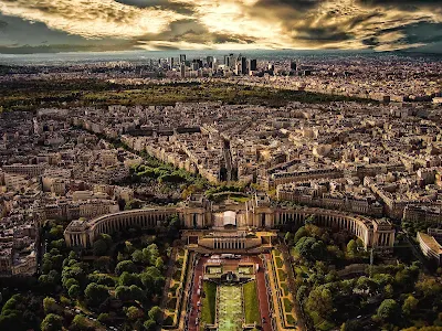 A spectacular aerial view of Paris. 