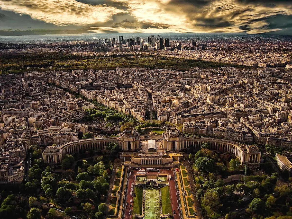 Aerial-view-of-Paris - A spectacular aerial view of Paris. 