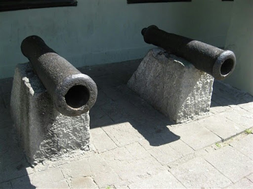Town Cannons