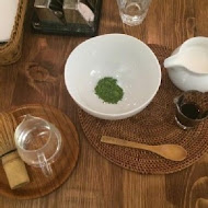 Uzna Omom 杏桃鬆餅屋