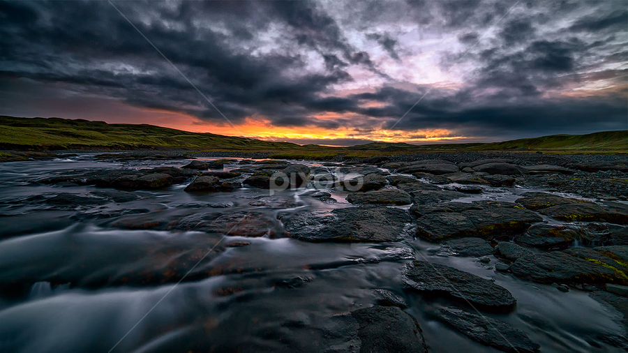 Icelandic sunset by Luca Mondini - Landscapes Sunsets & Sunrises