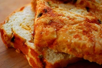 Jalapeño cheese bread