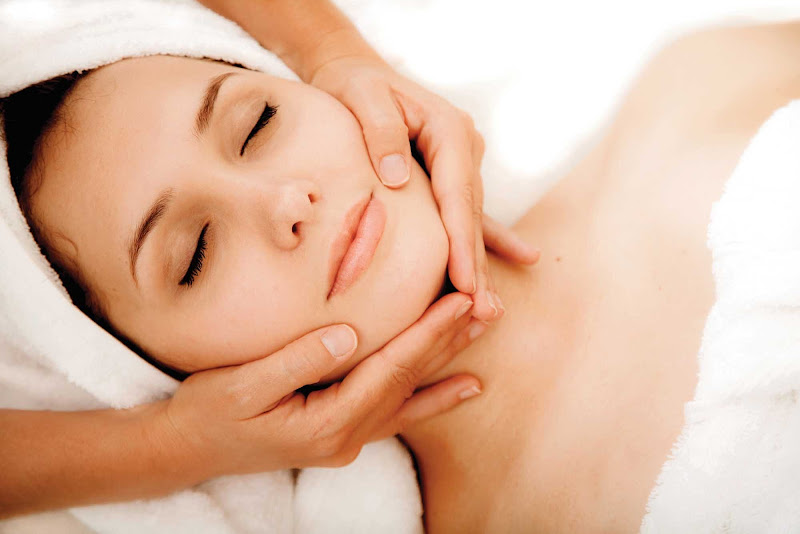 Pamper yourself during your Regent Seven Seas cruise with a Canyon Ranch SpaClub facial treatment.