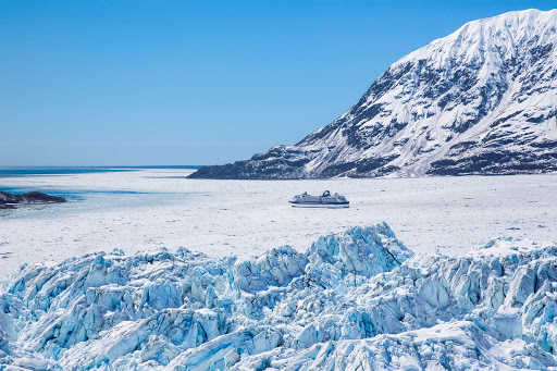 Celebrity Millennium gives you a close-up view of the immense peaks of Hubbard Glacier. 