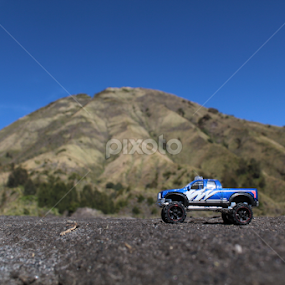 toyota tundra on the way by Ahmad khoirul Hakim - Artistic Objects Toys