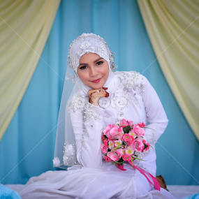 waiting.. by Saiful Kamarudin - Wedding Bride