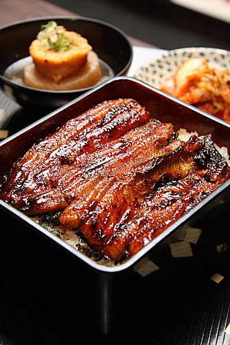 鰻魚飯四屋之劍持屋