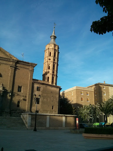Torre Inclinada de la Iglesia de San Juan de los Panetes