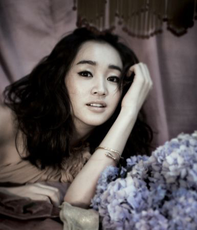 Soo Ae (수애) - Picture @ HanCinema :: The Korean Movie and Drama Database