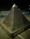 Ministrska Piramida