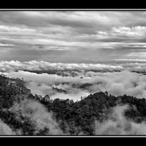 Sea of Clouds  by नवीन जोशी - Landscapes Cloud Formations