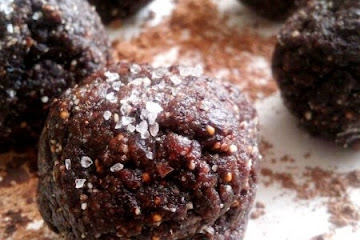 Paleo Fig Fudge Balls