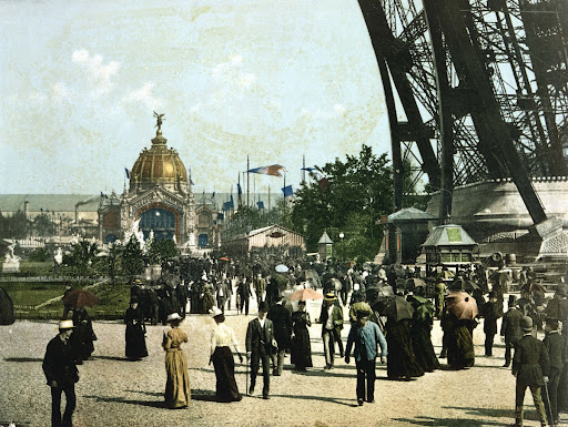 Paris. Exposition universelle de 1889. Le champ de Mars. Au fond, le dôme central.
