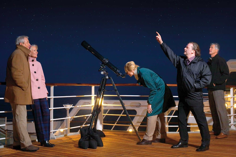 Spend some time stargazing, led by a member of the Royal Astronomical Society, aboard your cruise on Queen Mary 2.