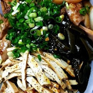 盛東餃子館