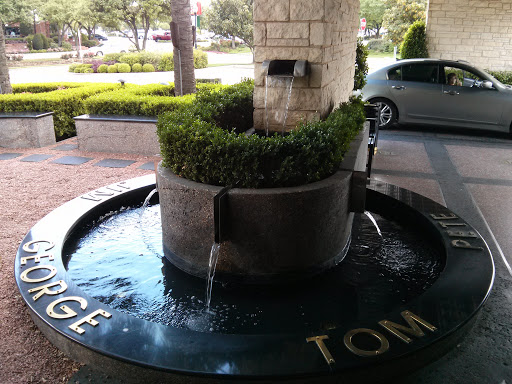 Pappa Bros Steakhouse Fountain