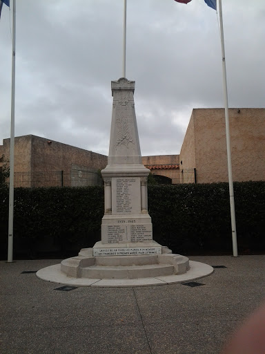 Monument aux morts de Six-Fours