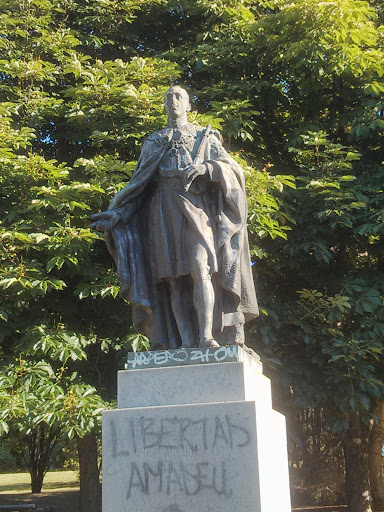 Estatua de Alfonso XIII