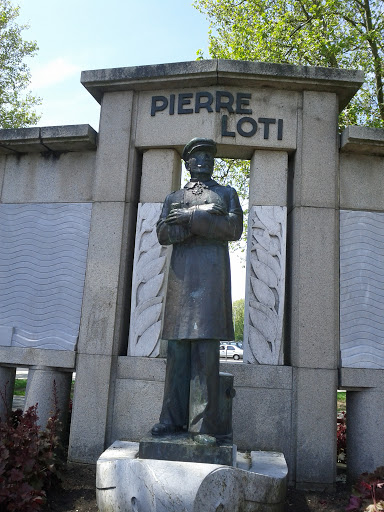 Statue Pierre Loti