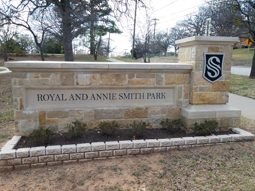 Royal and Annie Smith Park