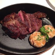 橡木炙燒牛排館MEATGQ steak