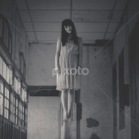 Come to me. by Hardinald Rakhman - People Portraits of Women