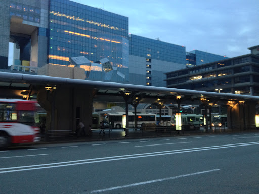 京都駅前バスターミナル