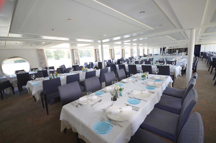 The restaurant on the Viking Embla.