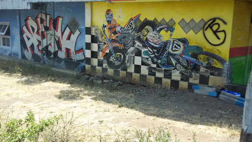 mural balapan sepeda