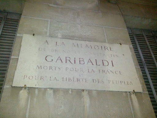 Place des Martyrs, Garibaldi