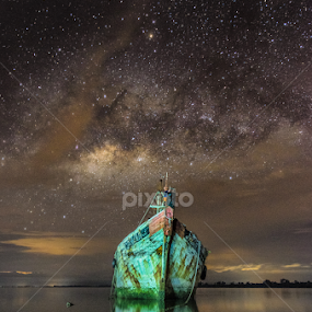 The Milky Way at Kg. Jungair, Kuala Penyu by Waily Harem - Landscapes Starscapes