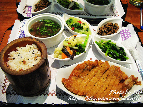 潗饌生活坊《花蓮》