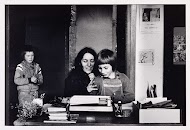 Cineaste Barbara Meter aan het werk