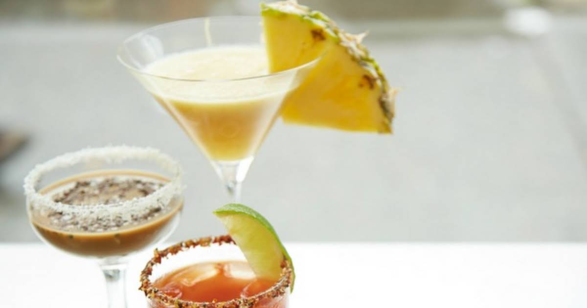 10 Best Coconut Rum Banana Liqueur Pineapple Juice Recipes Yummly