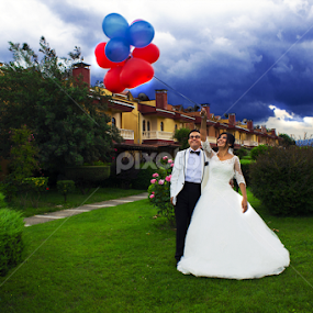 by Ahmet Tarıl - Wedding Bride & Groom
