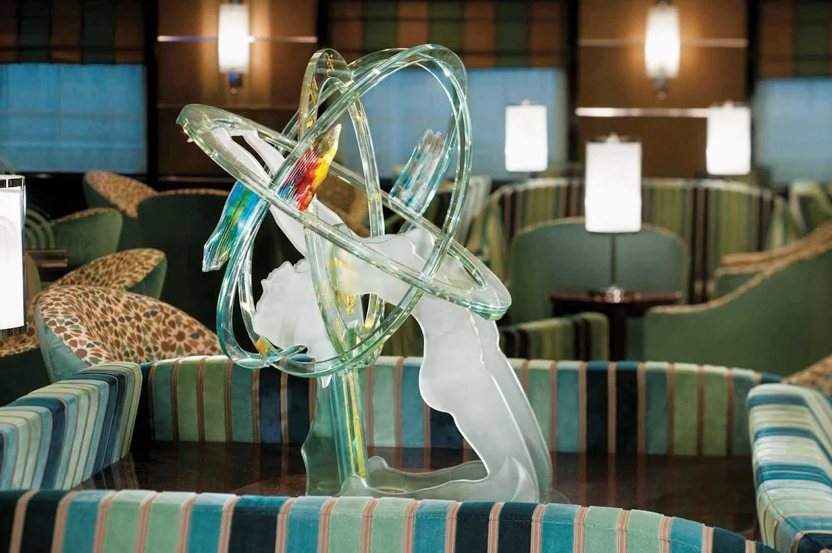 Silver_Spirit_artwork - Beautiful works of art can be found throughout Silver Spirit.