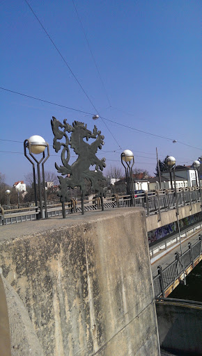 Styrian Panther on Karlauer Bridge