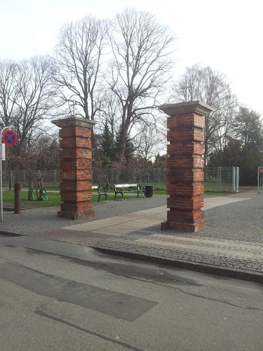 Sundby Kirkegård Indgang 