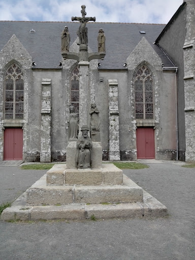 Le Calvaire de La Chapelle‚ Sainte Anne La Palud
