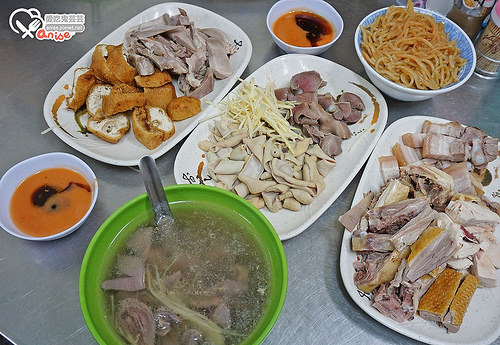 宜蘭美食．北門米粉炒，平價又大碗，煙燻三層肉棒棒！