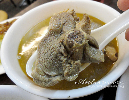 捷運南京東路站美食～全記麻油雞