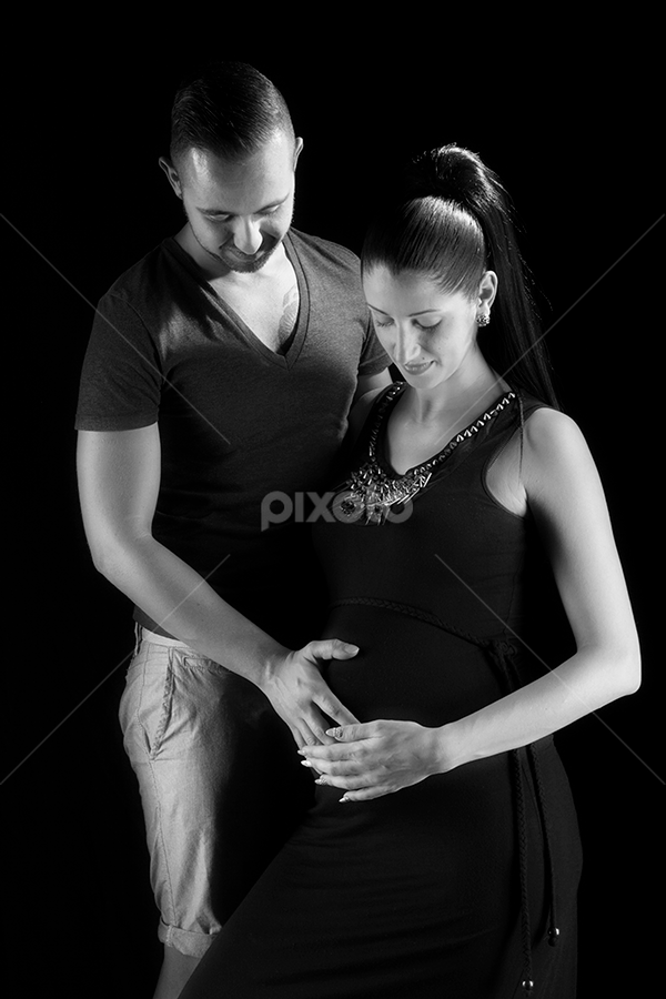 Parents to be by Astrid Pardew - People Maternity