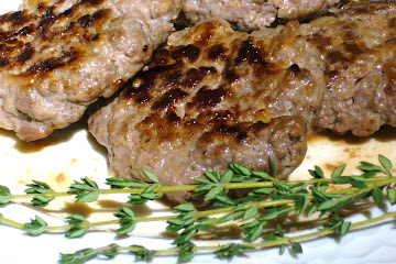 Breakfast Sausage with Juniper Berries