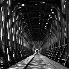 by Yogas Dwi - Novices Only Street & Candid