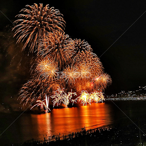 Reveillon 2013/14 - Ponta da Praia - Santos/SP by Edson Leguth - Public Holidays New Year’s Eve