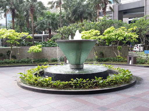 Green Glass Water Fountain
