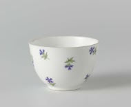 Kop, beschilderd met korenbloemen