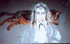[ghostdec06_13[3].jpg]